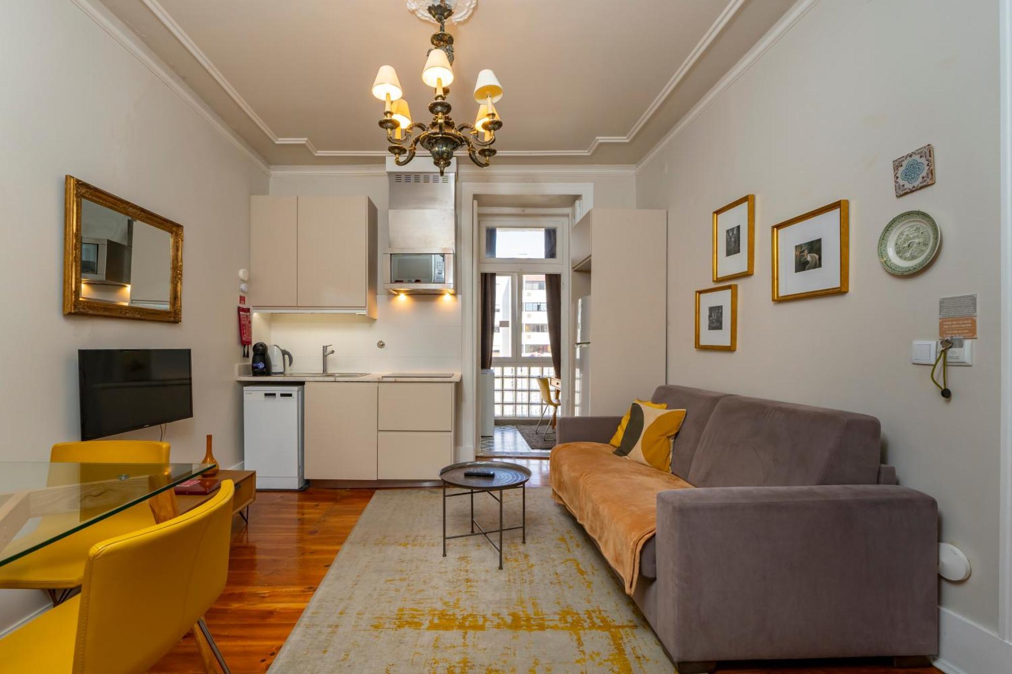 Portuguese Charm In Lisbon Apartment Екстериор снимка