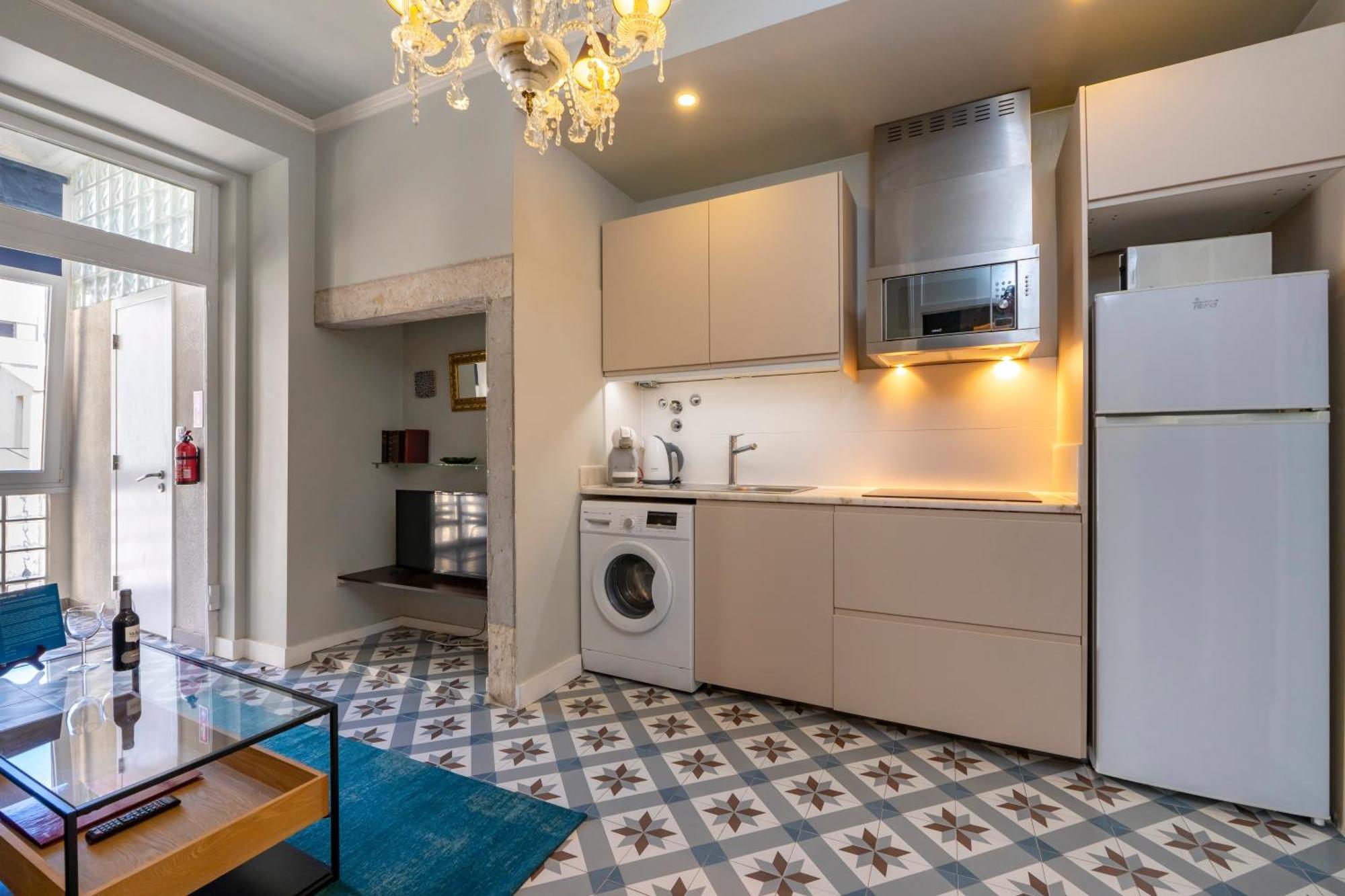 Portuguese Charm In Lisbon Apartment Екстериор снимка